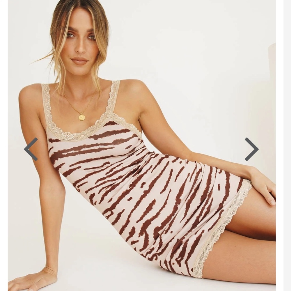 Verge girl tiger print dress
